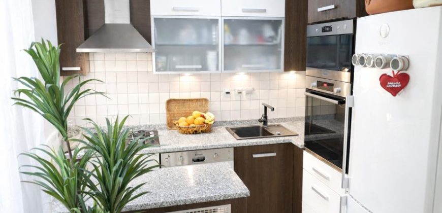 OSIJEK, SJENJAK, trosobni potpuno uređen i namješten stan ,69,60 m2