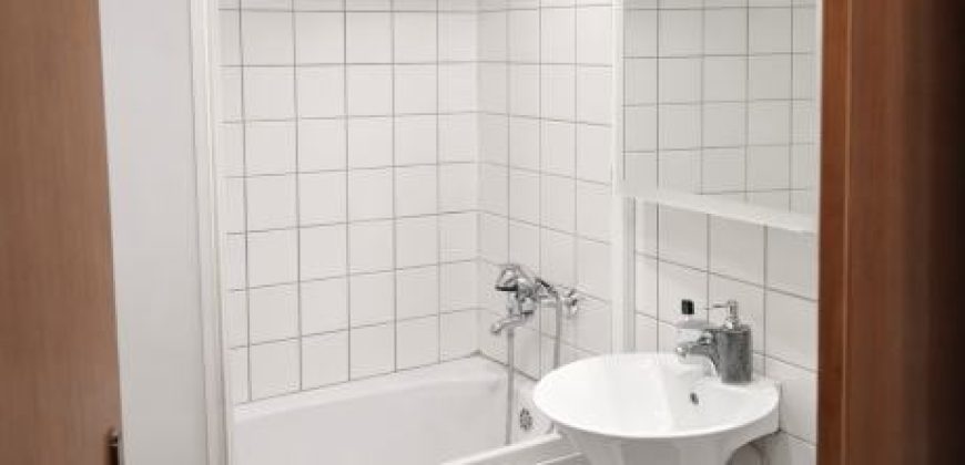 OSIJEK, SJENJAK, trosobni potpuno uređen i namješten stan ,69,60 m2