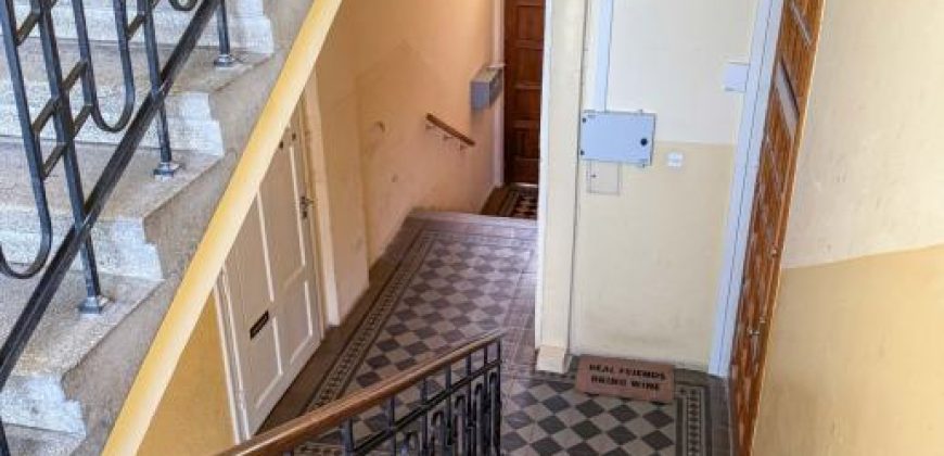 OSIJEK,CENTAR,A.STEPINCA, trosoban stan 125 m2,secesija