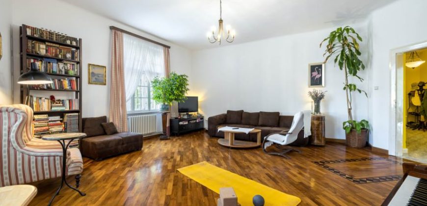 OSIJEK,CENTAR,A.STEPINCA, trosoban stan 125 m2,secesija