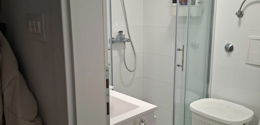 OSIJEK, CENTAR, dvosoban stan 60 m2,3.kat