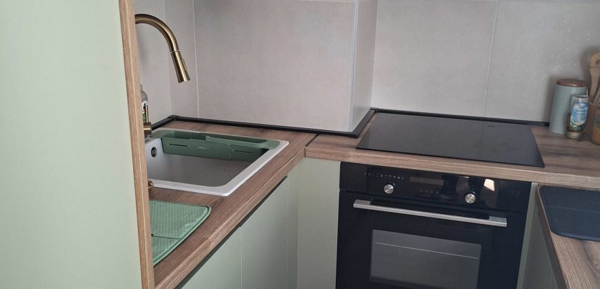OSIJEK, CENTAR, dvosoban stan 60 m2,3.kat