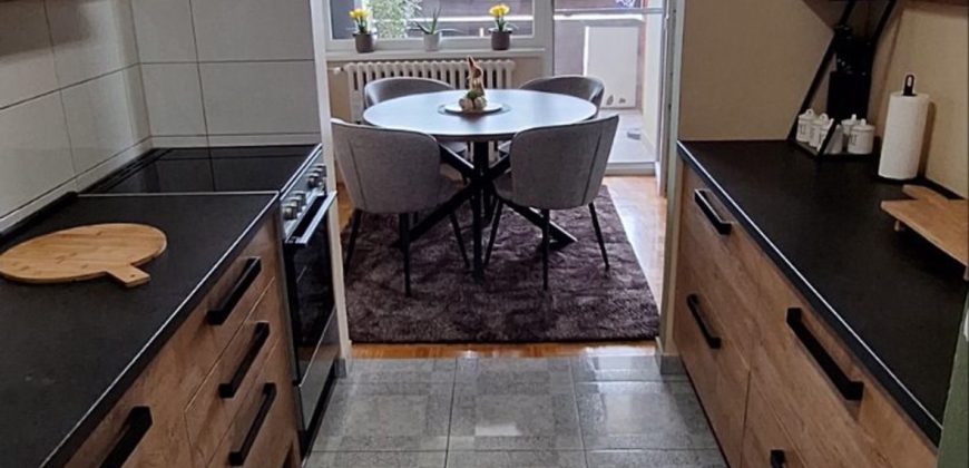 OSIJEK,SJENJAK, dvosoban stan na 5.katu, LIFT, 67,16m2