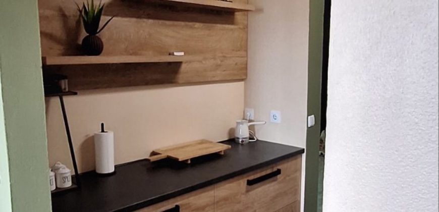 OSIJEK,SJENJAK, dvosoban stan na 5.katu, LIFT, 67,16m2